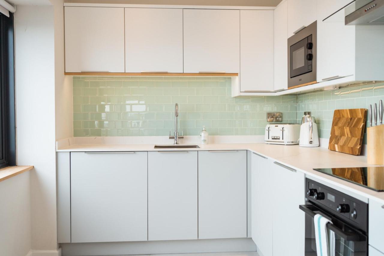 Westcliff Penthouse Apartment บอร์นมัธ ภายนอก รูปภาพ